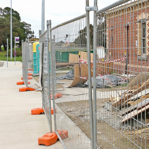 what's the procedure for arranging the removal of the temporary fence after my job or even is finished